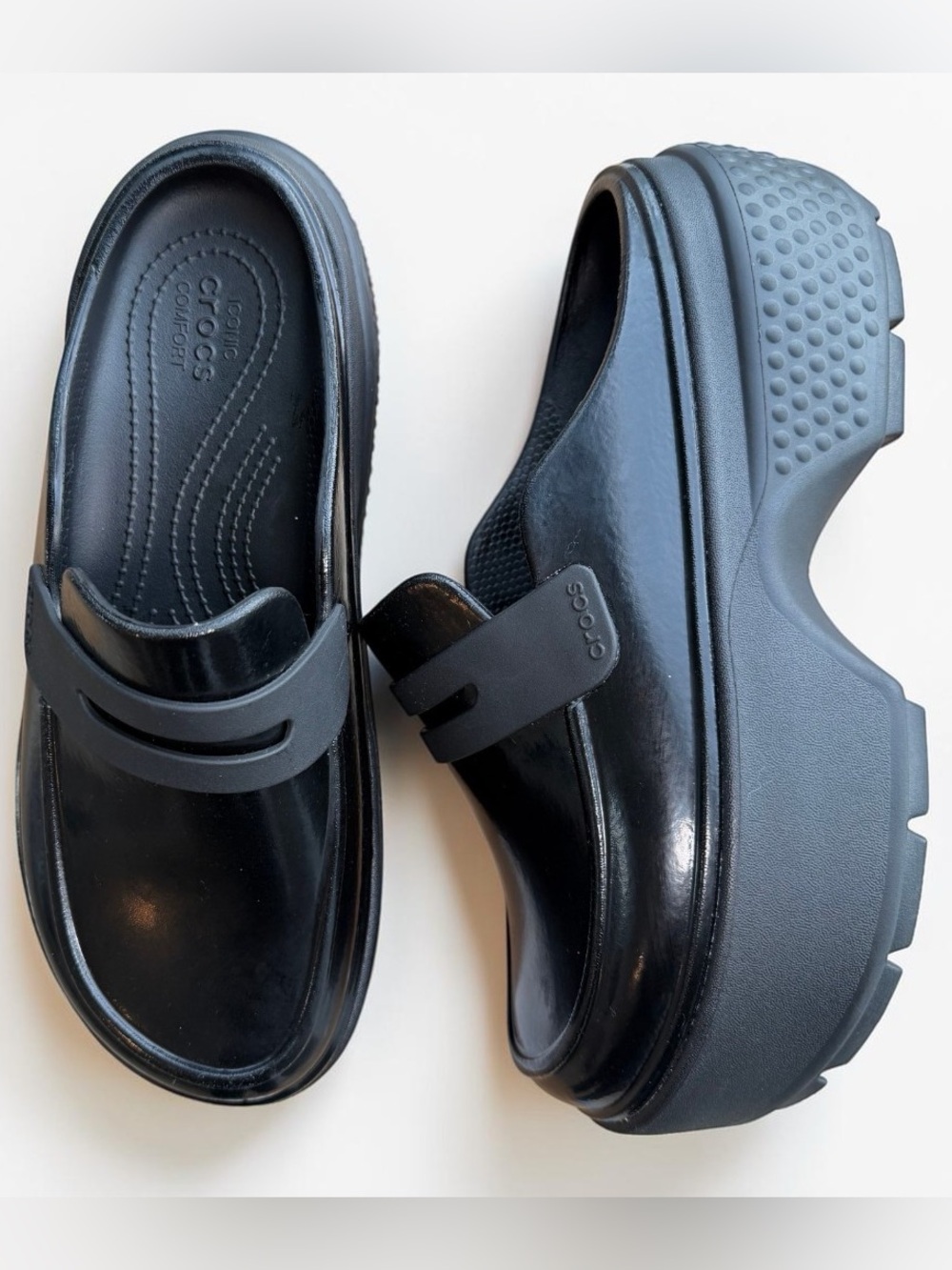 Crocs Stomp Loafers in black, size Men’s 7 / Women’s 9. - Picture 3 of 8